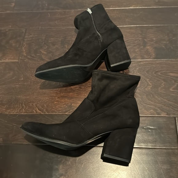 Marc fisher velour ankle booties 8.5 EUC - Picture 8 of 14